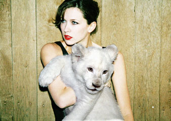 Picture of actress Margo Stilley